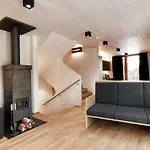 格拉多纳山木屋度假酒店 Kals-am Großglockner