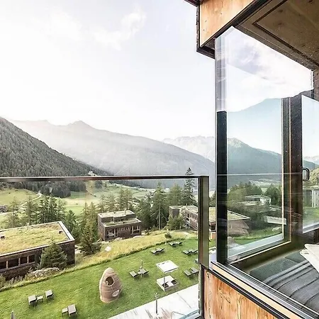 Gradonna Mountain & מלון 4*