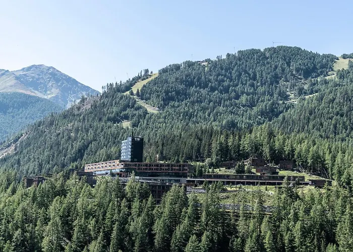 Gradonna Mountain & 4*