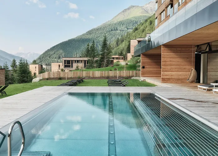 Hotel Gradonna Mountain & 4*