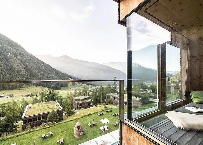 Gradonna Mountain & Otel 4*