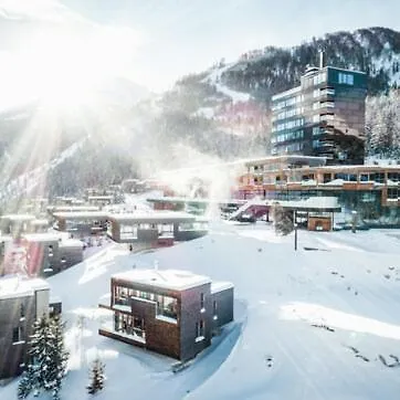 Gradonna Mountain & Otel