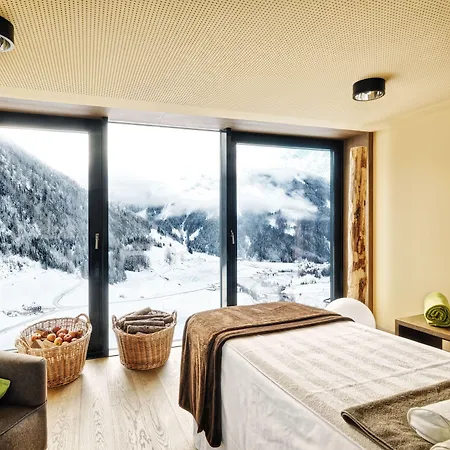 Ξενοδοχείο Gradonna Mountain & 4*