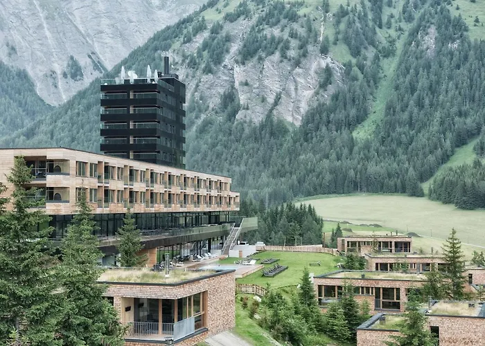 Gradonna Mountain & Hotel