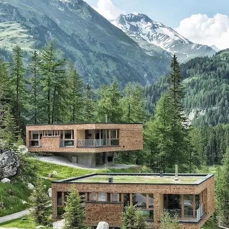 Gradonna Mountain & Hotel Kals am Grossglockner